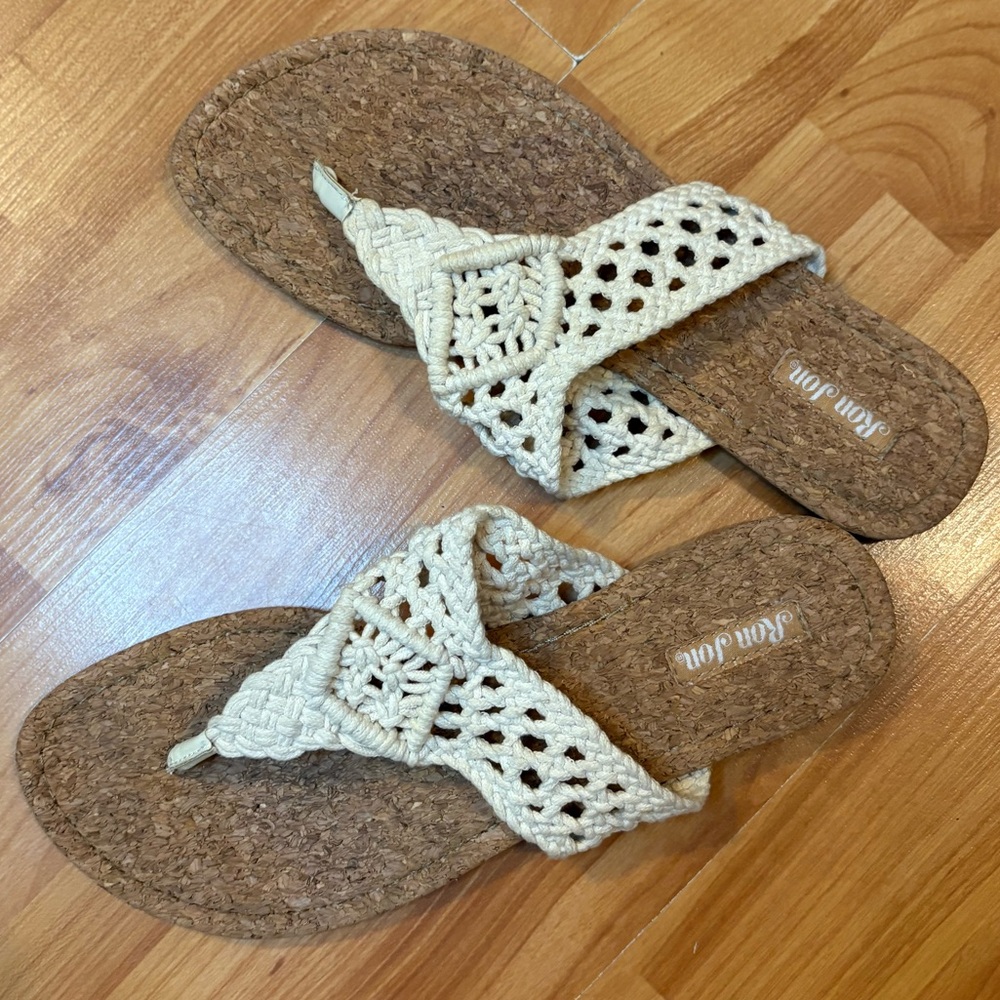 🌺Ron Jon Surf Shop Cream Woven Macrame Rare & Discontinued Flip Flops Sz7.5 EUC